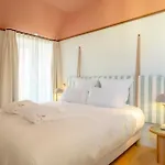 Le Petit Hotel 3*