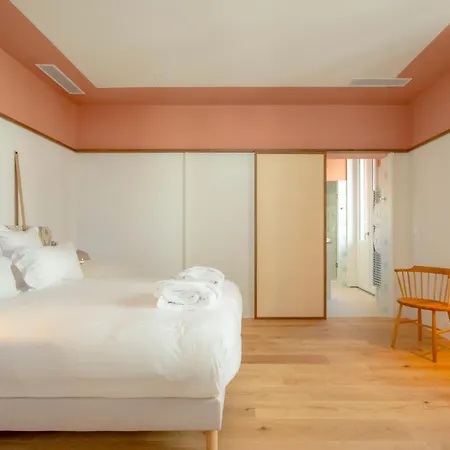 Le Petit Hotel 3*