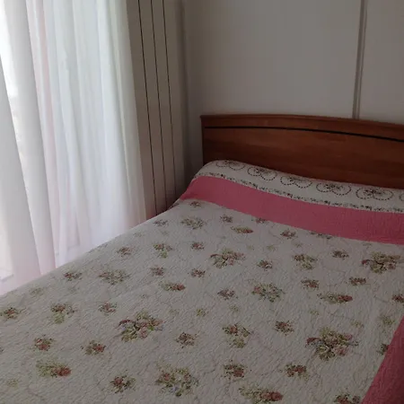 Le Petit Hotel