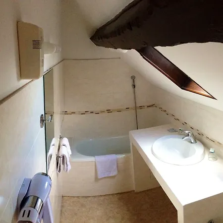 מלון Le Petit סן-ז'אן-דה-לוז