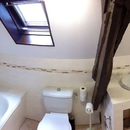 Le Petit 3* סן-ז'אן-דה-לוז