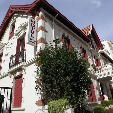 Hotel Le Petit